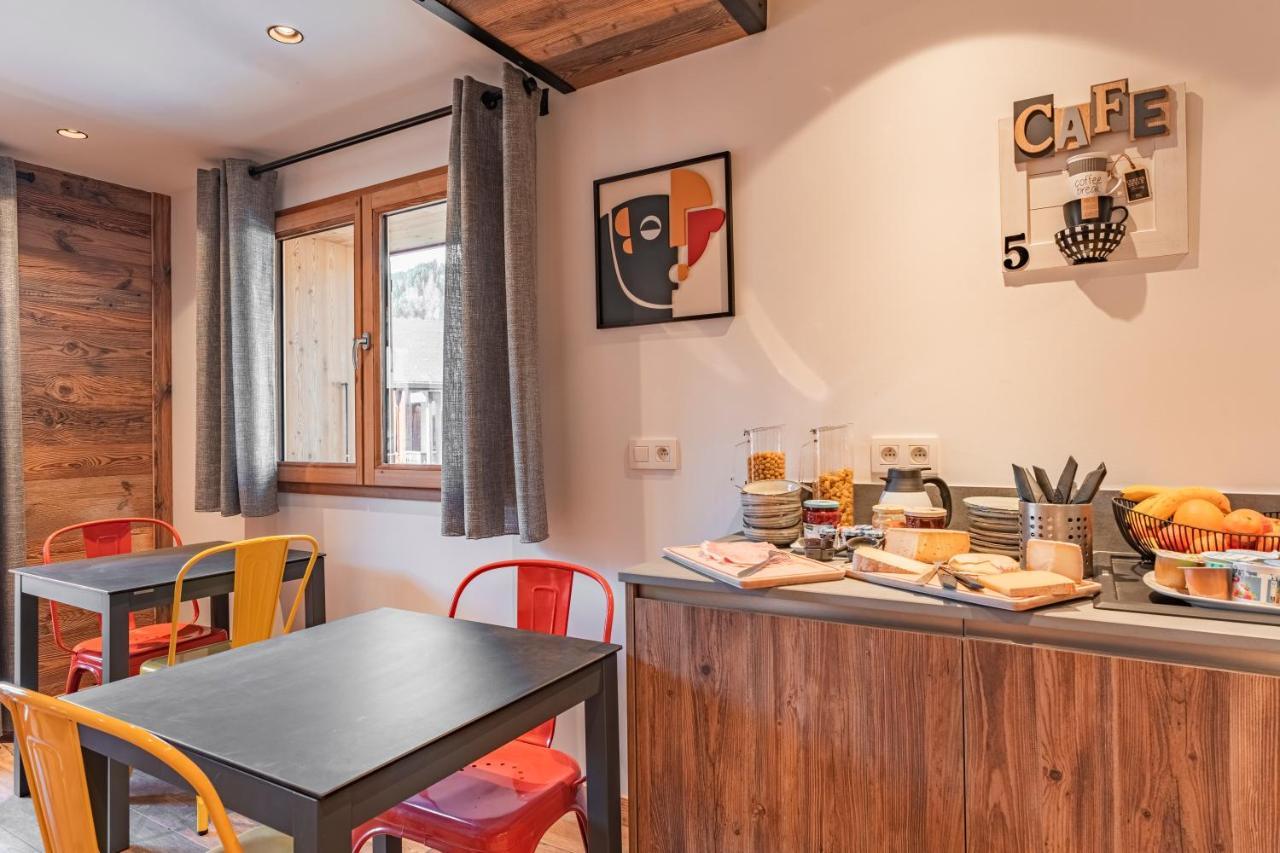 Chalet Charming B And B Les Gets Bagian luar foto